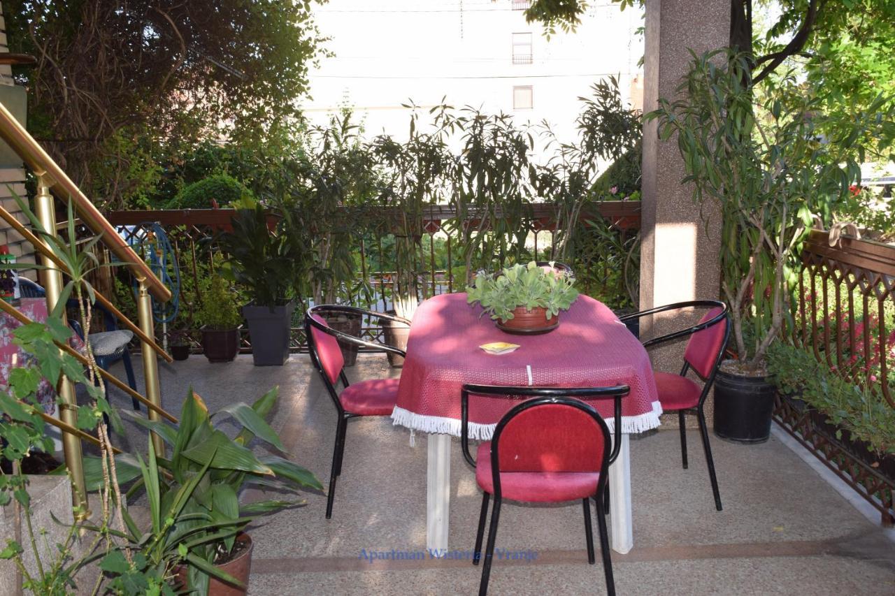 Apartman Wisteria Vranje Exteriör bild
